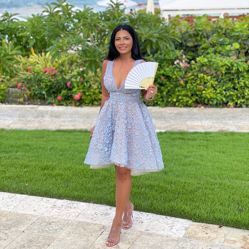 Stunning Nadine Merabi Daisy dress